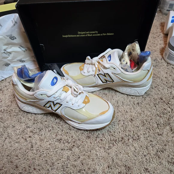 Joe Freshgoods x New Balance 2002R "Conversations Amongst Us" edition. - Picture 5 of 5